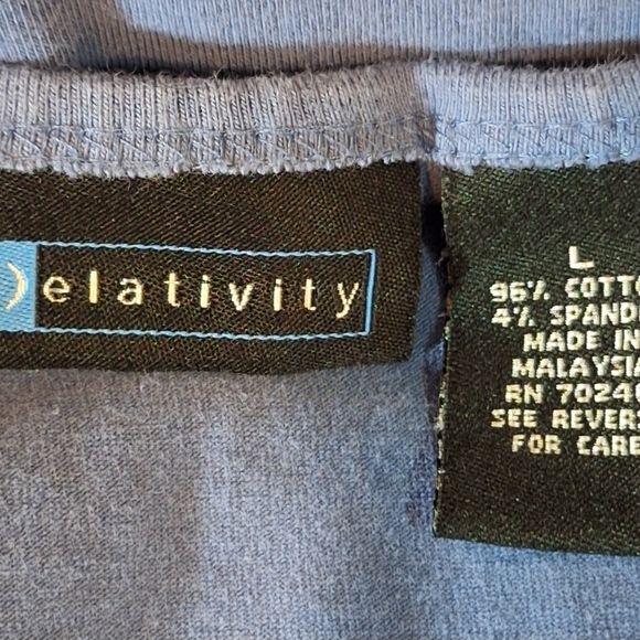 💮RELATIVITY t-shirt Size L - Picture 6 of 6